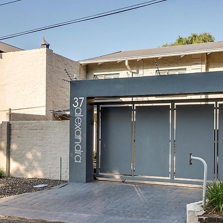 37 Alexandra Avenue, Self Catering Executive Apartment No Load Shedding And Water Outages โจฮันเนสเบิร์ก ภายนอก รูปภาพ